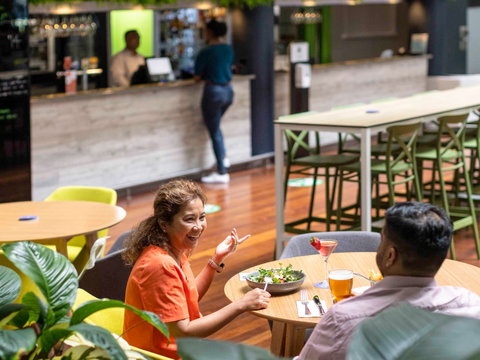 Novotel Darwin Atrium - Accommodation Melbourne 13