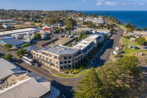 Aurora Ozone Hotel - Accommodation Melbourne 0