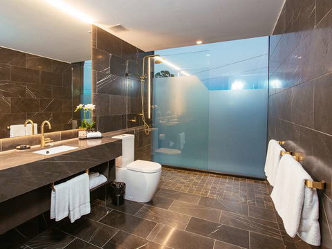 Eatons Hill Hotel - Accommodation Melbourne 2