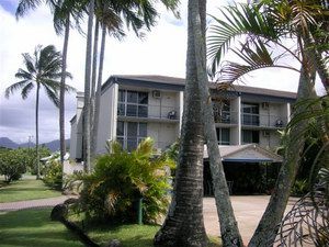 Cairns Holiday Lodge - Accommodation Melbourne 0