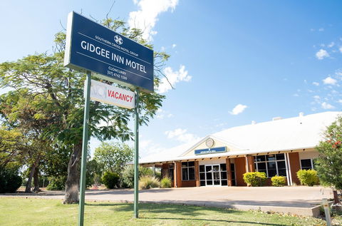 Gidgee Inn - Melbourne 4u 0