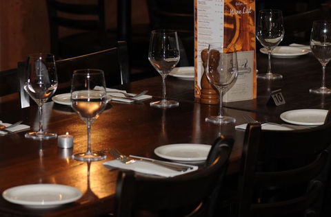 Gidgee Inn - Melbourne 4u 6