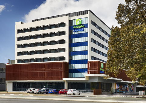 Holiday Inn Express Newcastle - Accommodation Melbourne 0