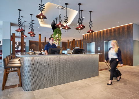 Holiday Inn Express Newcastle - Accommodation Melbourne 4