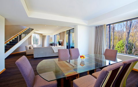 Crowne Plaza Canberra - Accommodation Melbourne 13