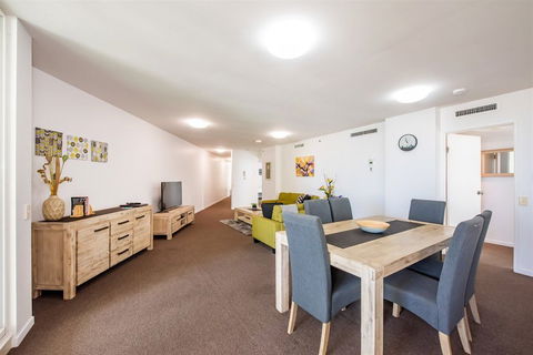 Lanai Riverside Apartments - Melbourne 4u 4