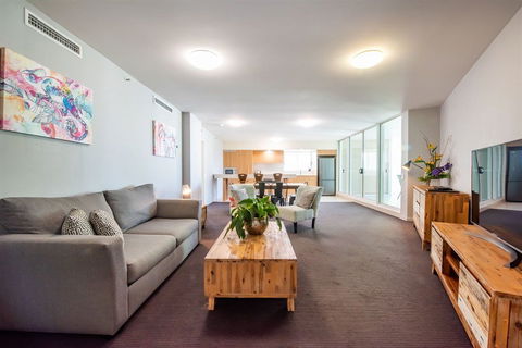 Lanai Riverside Apartments - Melbourne 4u 8
