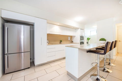Lanai Riverside Apartments - Melbourne 4u 12