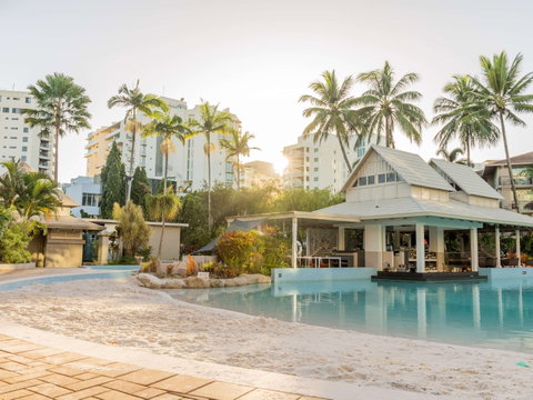 Novotel Cairns Oasis Resort - Accommodation Melbourne 7