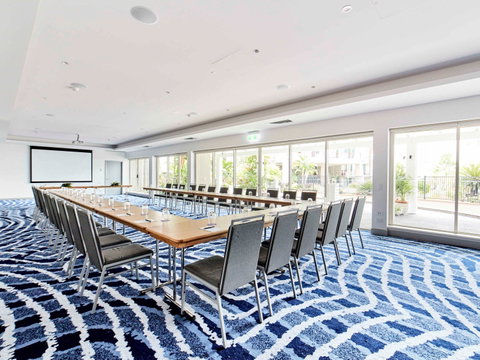 Novotel Cairns Oasis Resort - Accommodation Melbourne 11