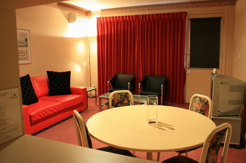 Carlton Clocktower On Lygon - Accommodation Melbourne 1