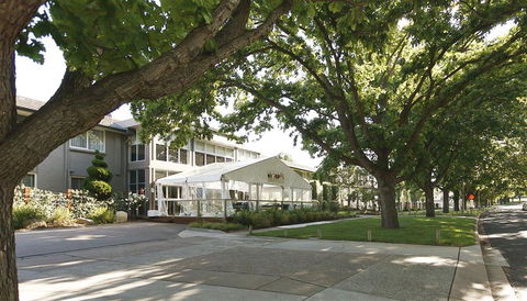 Forrest Hotel & Apartments - Accommodation Melbourne 0