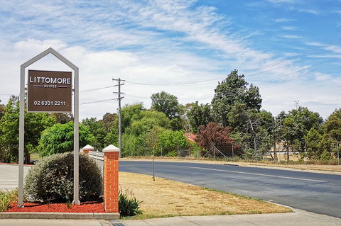 Governor Macquarie Motor Inn - Accommodation Melbourne 2