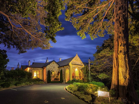 Mount Lofty House - Accommodation Melbourne 0