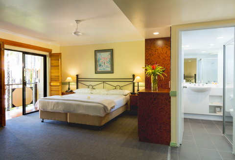 Palm Royale Cairns - Accommodation Melbourne 1