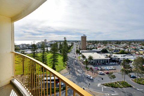 Atlantic Tower Motor Inn - Accommodation Melbourne 1