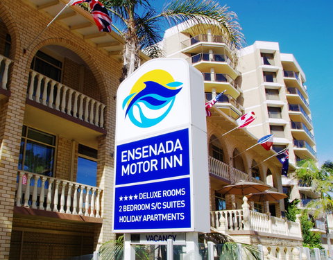 Ensenada Motor Inn - Accommodation Melbourne 0