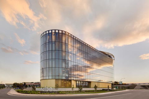 Vibe Hotel Canberra - Melbourne 4u 0