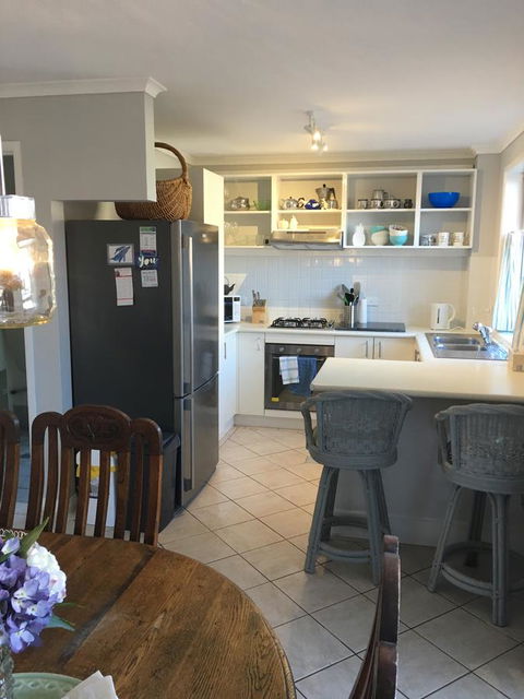 Finches Canberra - Accommodation Melbourne 17