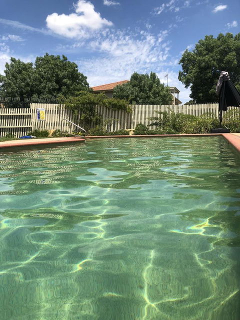 Finches Canberra - Accommodation Melbourne 1