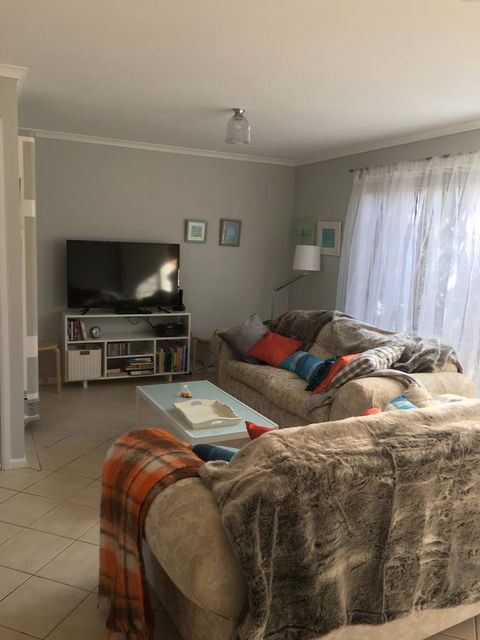 Finches Canberra - Accommodation Melbourne 15
