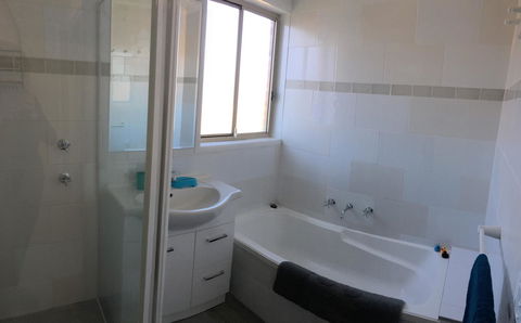Finches Canberra - Accommodation Melbourne 22