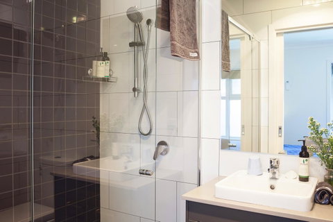 One Of A Kind Apartments - Accommodation Melbourne 14