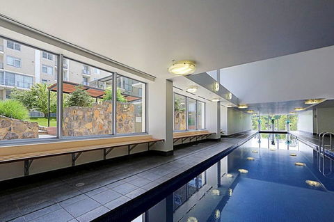 Spacious 1BR Stylish New Acton Apartment +Parking - Melbourne 4u 25