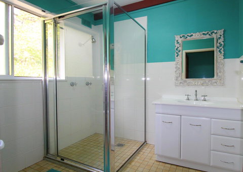 Bally High, 20 Dulconghi Street - Accommodation Melbourne 4