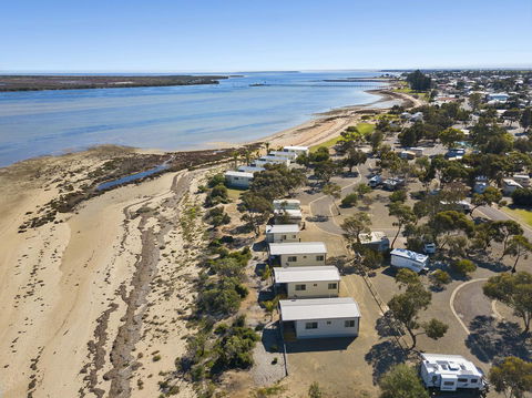 Port Broughton Tourist Park - Melbourne 4u 10
