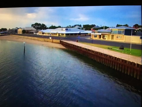 Crystal Blue Apartment - Accommodation Melbourne 30