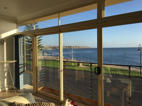 Crystal Blue Apartment - Accommodation Melbourne 1