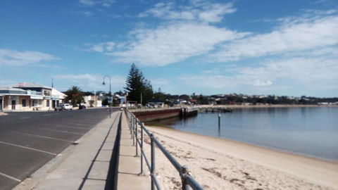 Crystal Blue Apartment - Accommodation Melbourne 20