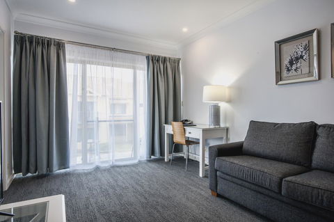Marina Hotel - Melbourne 4u 3