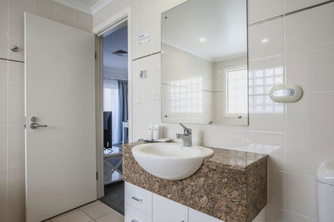 Marina Hotel - Melbourne 4u 5