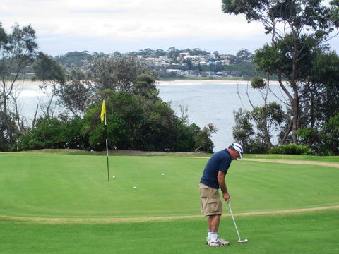 Mollymook Beach Waterfront - Accommodation Melbourne 18