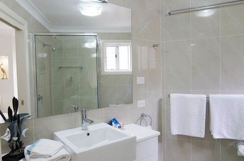 Mollymook Beach Waterfront - Accommodation Melbourne 5