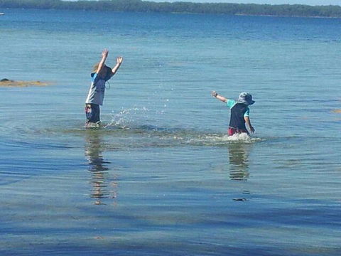 \'Point Break\' Your Waterfront Break At The Point - Accommodation Melbourne 4
