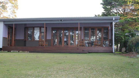 \'Point Break\' Your Waterfront Break At The Point - Accommodation Melbourne 3