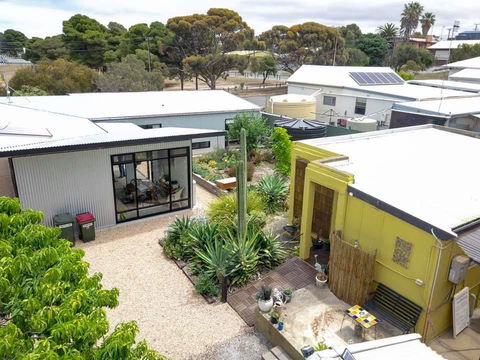 Sinclair Eco House - Accommodation Melbourne 15