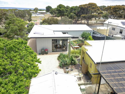 Sinclair Eco House - Accommodation Melbourne 5