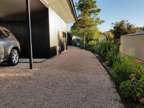 Sinclair Eco House - Accommodation Melbourne 24