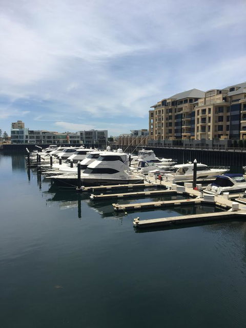 Glenelg Beach Studio - Melbourne 4u 2