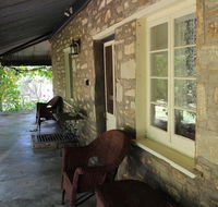 Hillside Cottage - Accommodation Melbourne