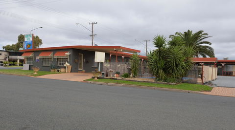 Ardeanal Motel - Accommodation Melbourne 5