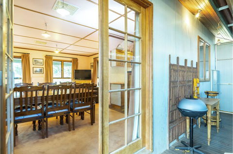 Rustic On 13th - Accommodation Melbourne 11
