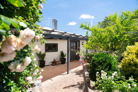 The Other House - Melbourne 4u 5