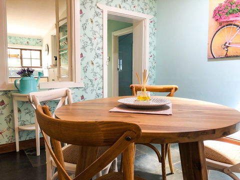 Inglenook Cottage - Accommodation Melbourne 5