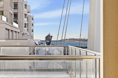 Glenelg Seaside Apartment - Accommodation Melbourne 0