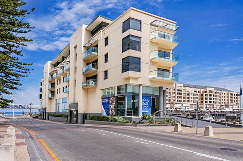 Heart Of Glenelg BnB - Accommodation Melbourne 16